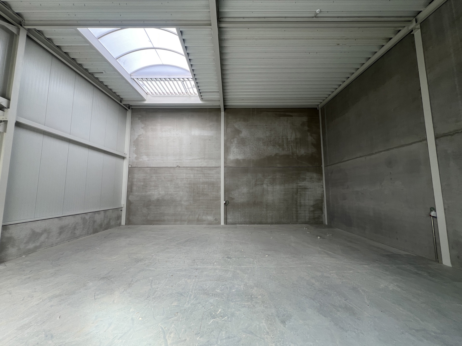 NIEUWBOUW KMO-UNIT VAN 144M² TE HUUR IN HALEN - foto 4