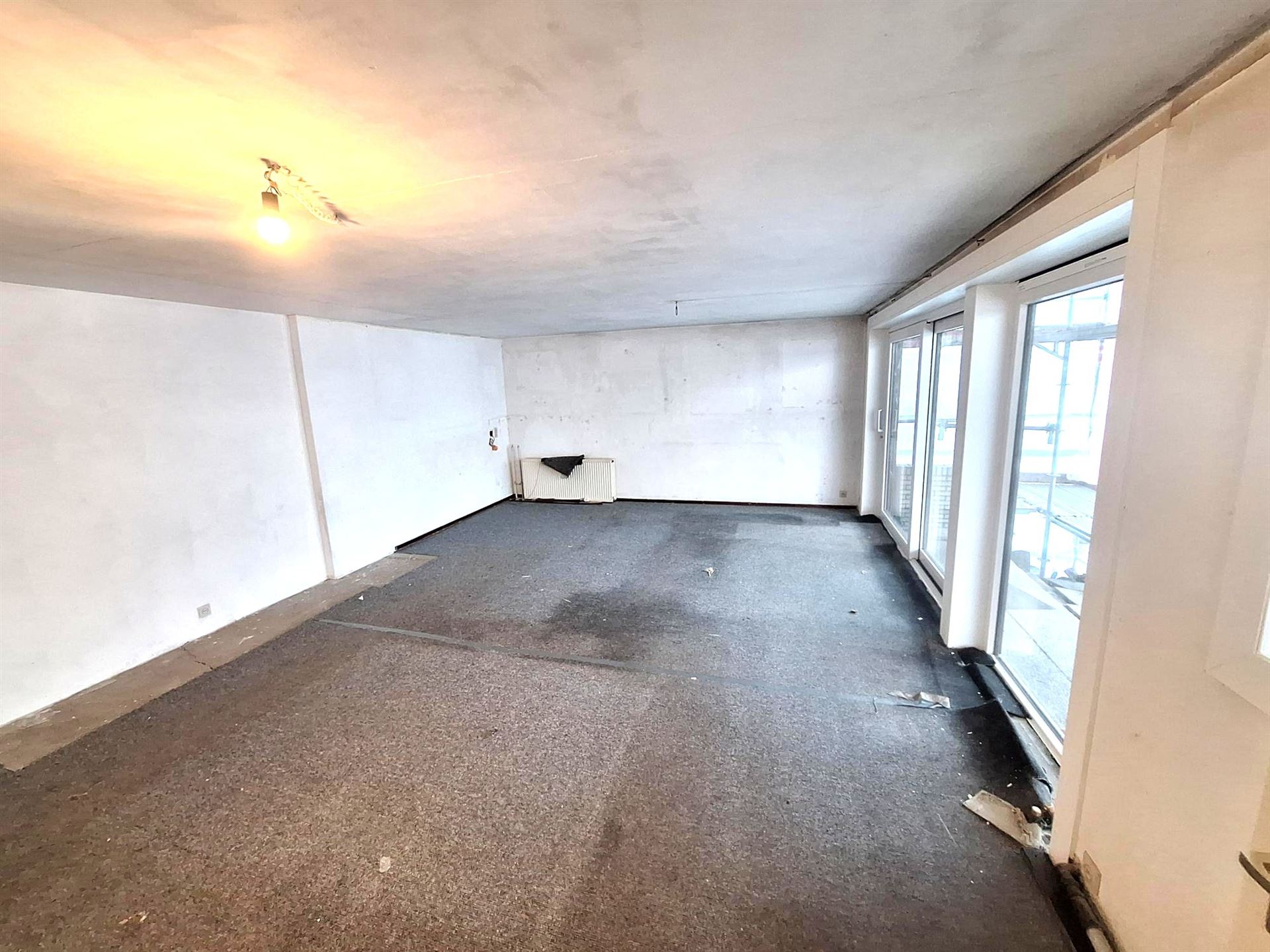 Op te frissen ruime studio in Centrum Merelbeke - foto 4