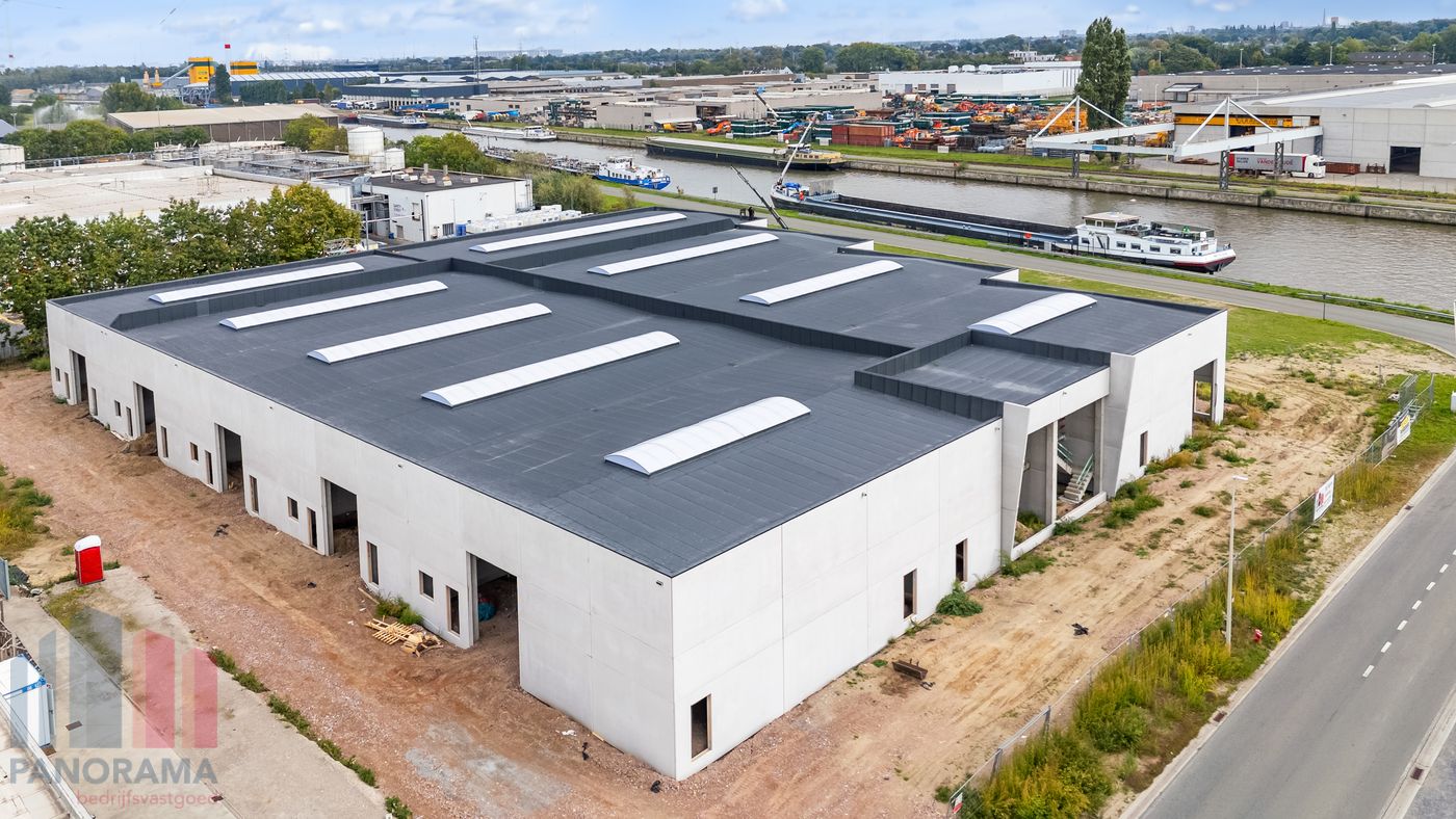 623 m² Nieuwbouw KMO-unit op een topligging te Evergem - photo 3