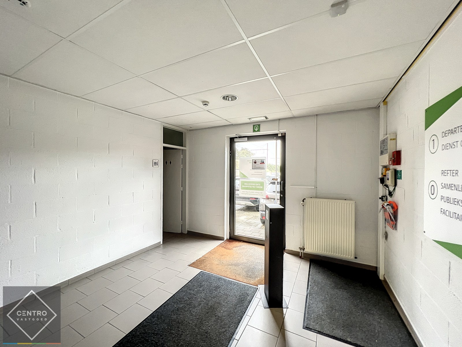 Instapklare burelen/showroom (± 1.400 m²) te ROESELARE ! - foto 4