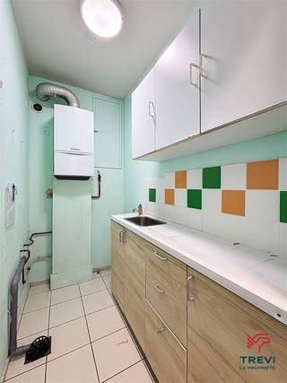 Commercial for sale in Courcelles