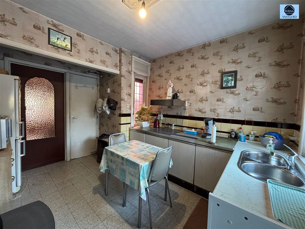 SOLIDE TE RENOVEREN WONING MET 3 SLAAPKAMERS, GARAGE EN TUIN - foto 5