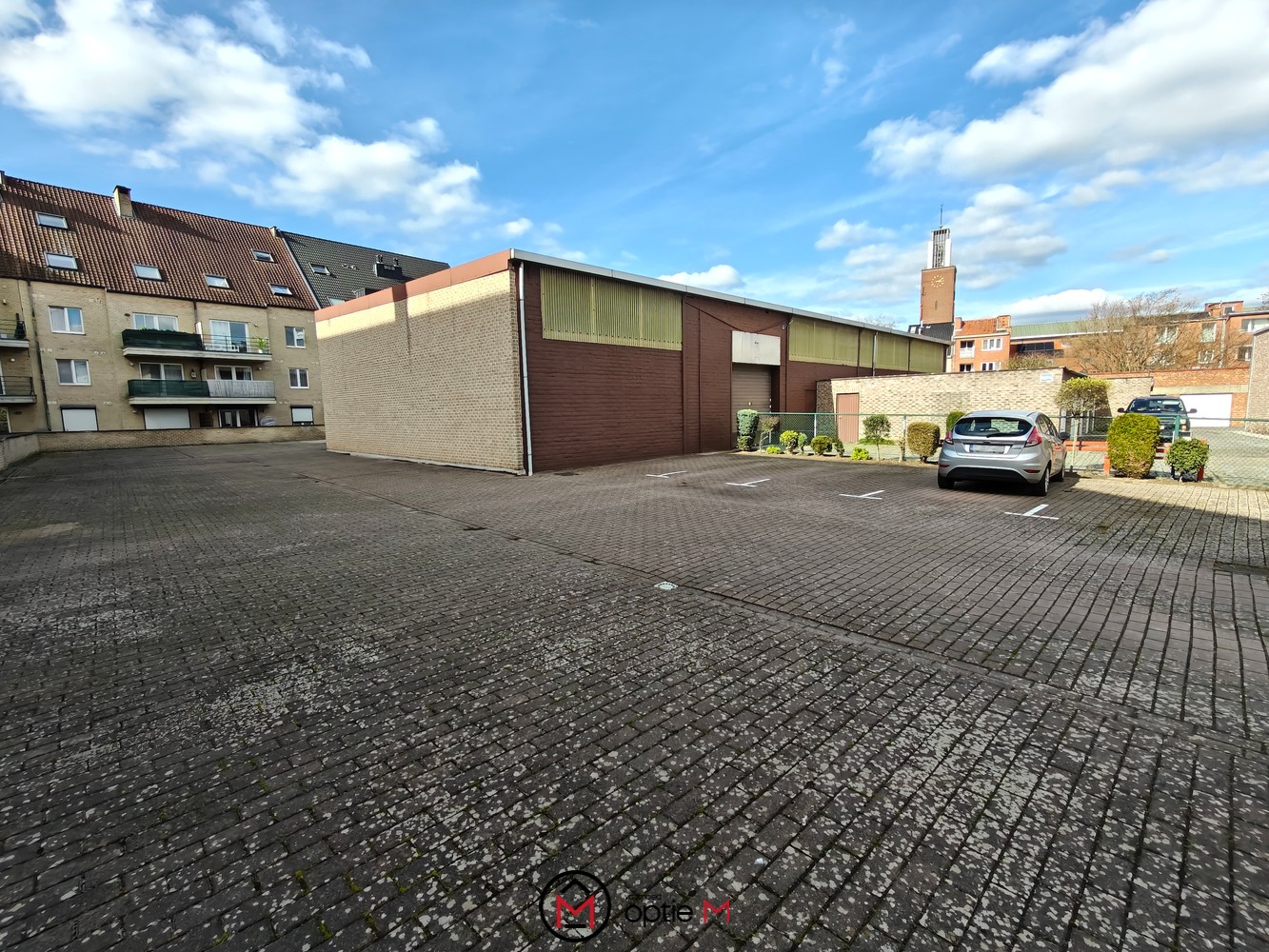 Staanplaats nabij het station van Hasselt - foto 1