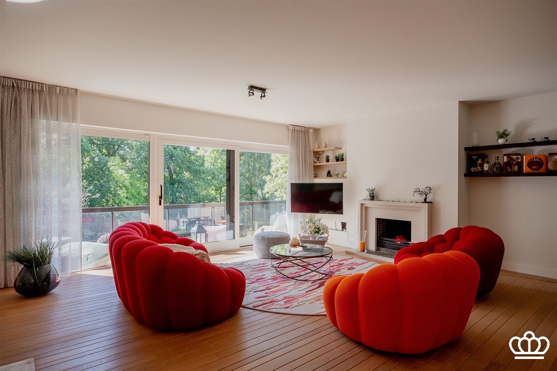 Apartment - photo 2