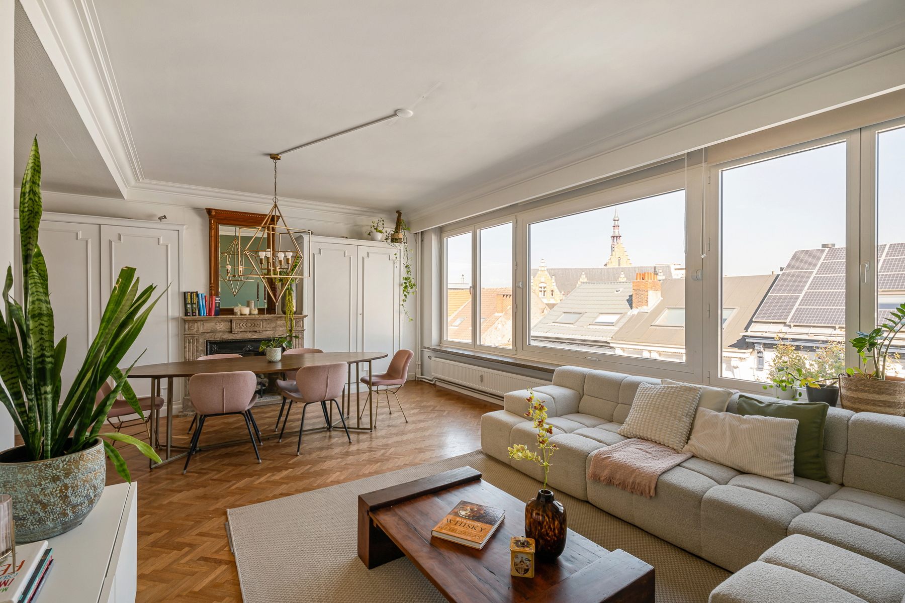 Stijlvol appartement met twee slaapkamers op toplocatie - foto 3
