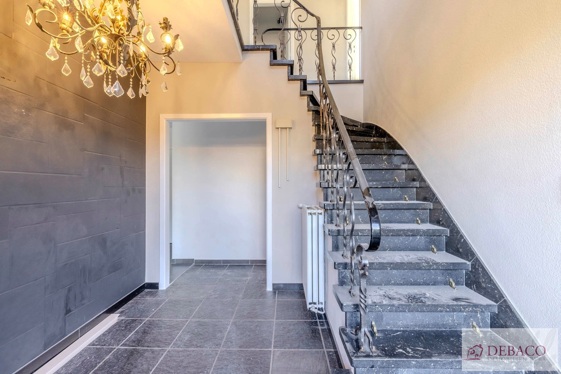 Ruime villa met vier slaapkamers en tuin te Herentals!  - foto 2