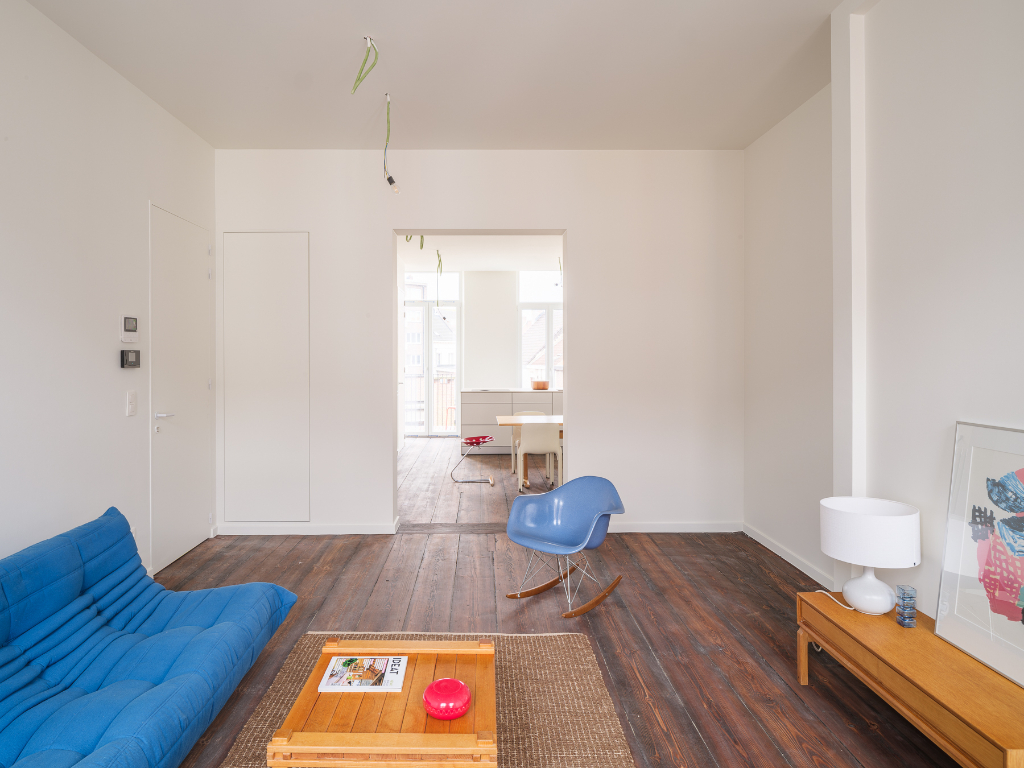 Gerenoveerd tweeslaapkamerappartement met zonnig terras in een voormalige herenwoning, nabij het historisch centrum van Gent. - foto 5