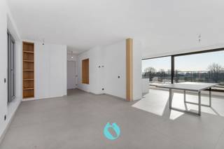 Ontdek deze prachtige penthouse van 151,85 m² in Residentie 'Heksenketel' te Belzele, een verwijzing naar het bekende dorpscafé die hier vroeger...