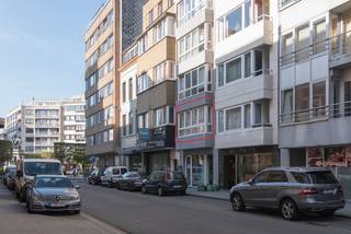 Dit recent appartement met 1 slaapkamer bevindt zich op de eerste verdieping van residentie Marem in de mooie Karel Janssenslaan in het centrum...