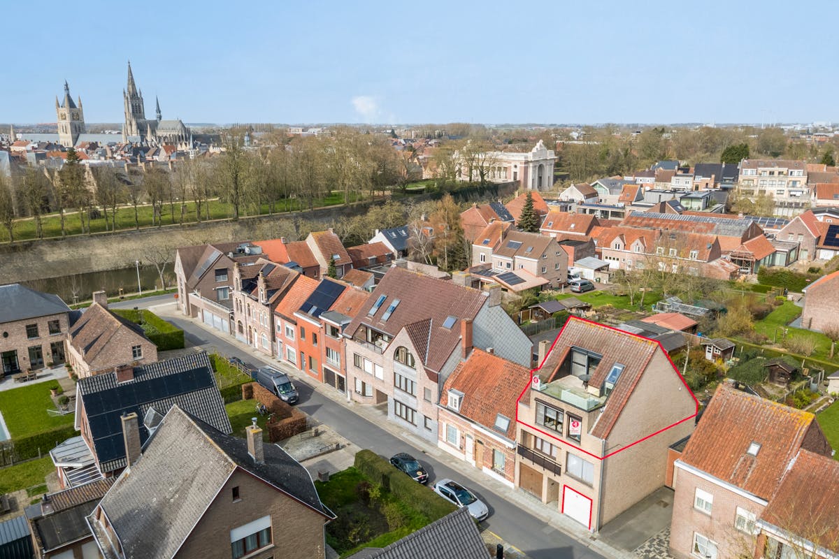 Appartement te koop met dakterras nabij de Vestingen in Ieper - foto 1