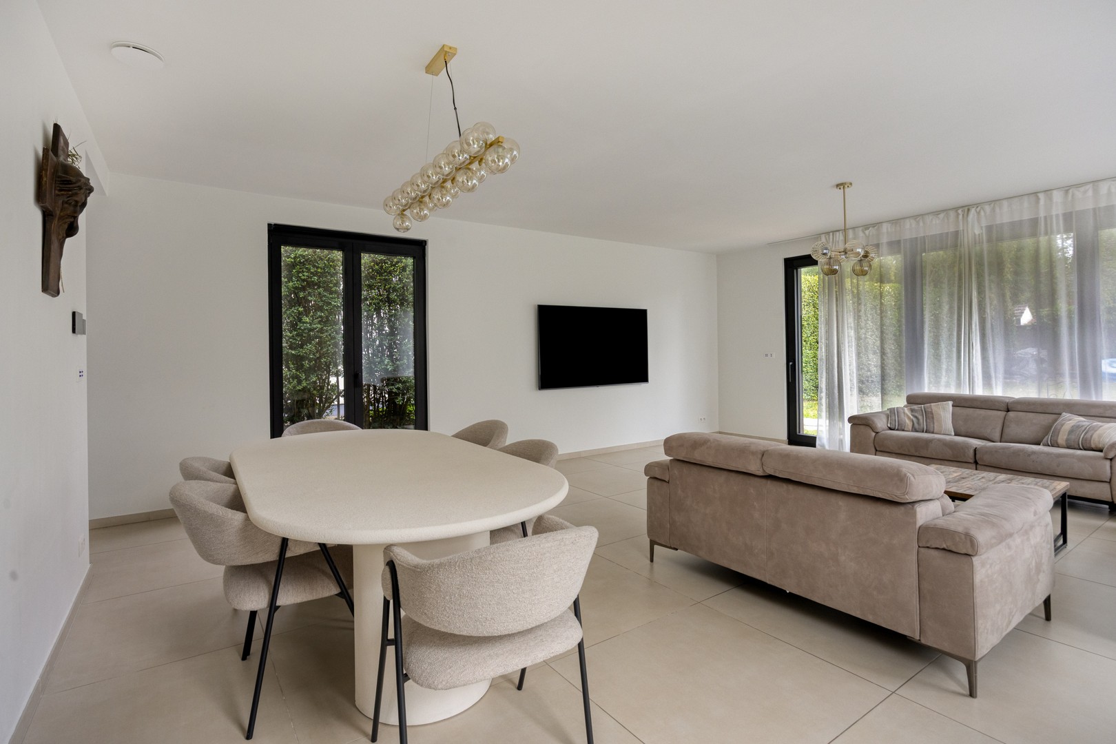 Verrassend ruime woning op centrale locatie. - foto 5