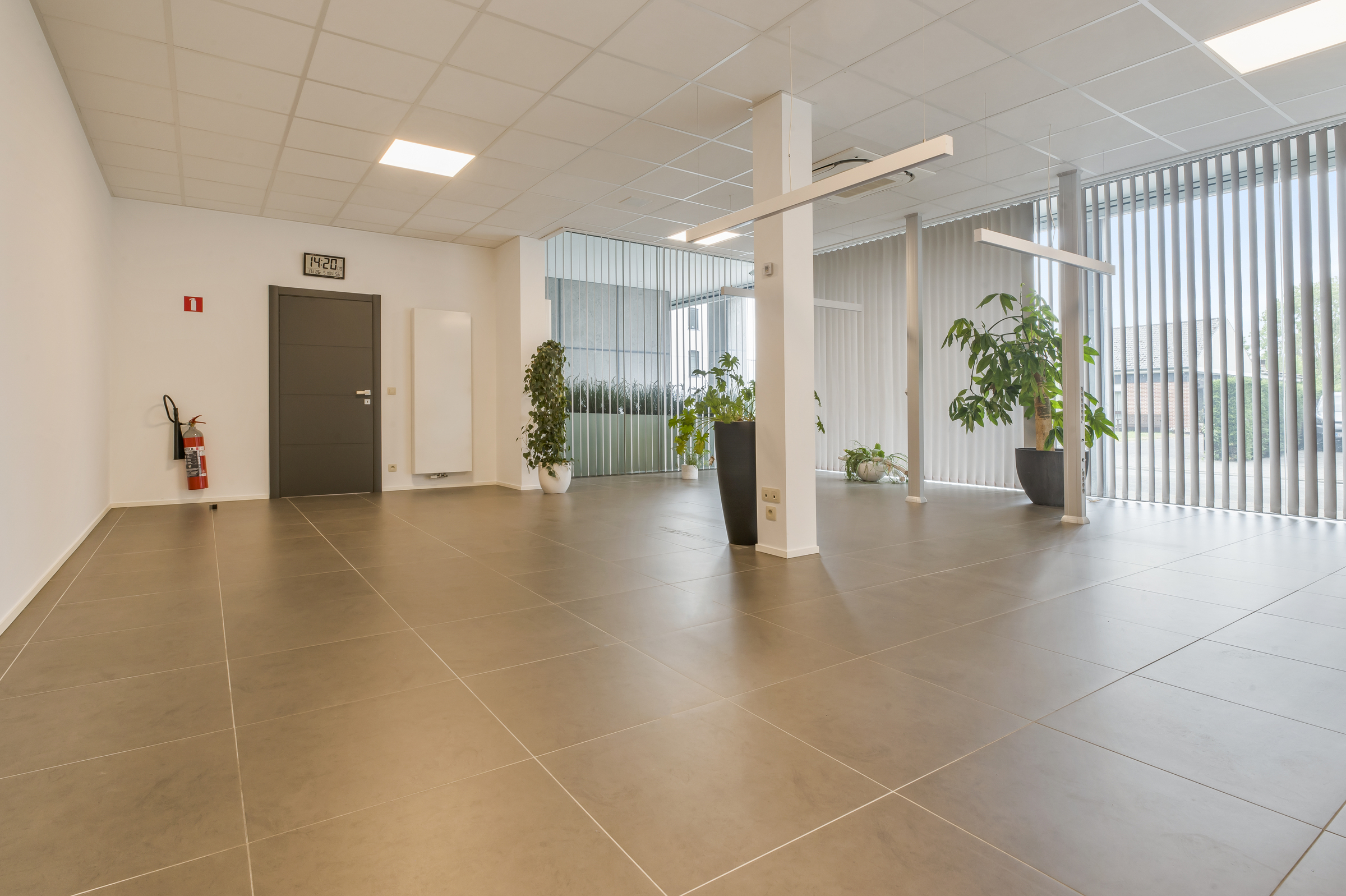 Instapklaar bedrijfsgebouw op een uitstekende ligging - foto 3