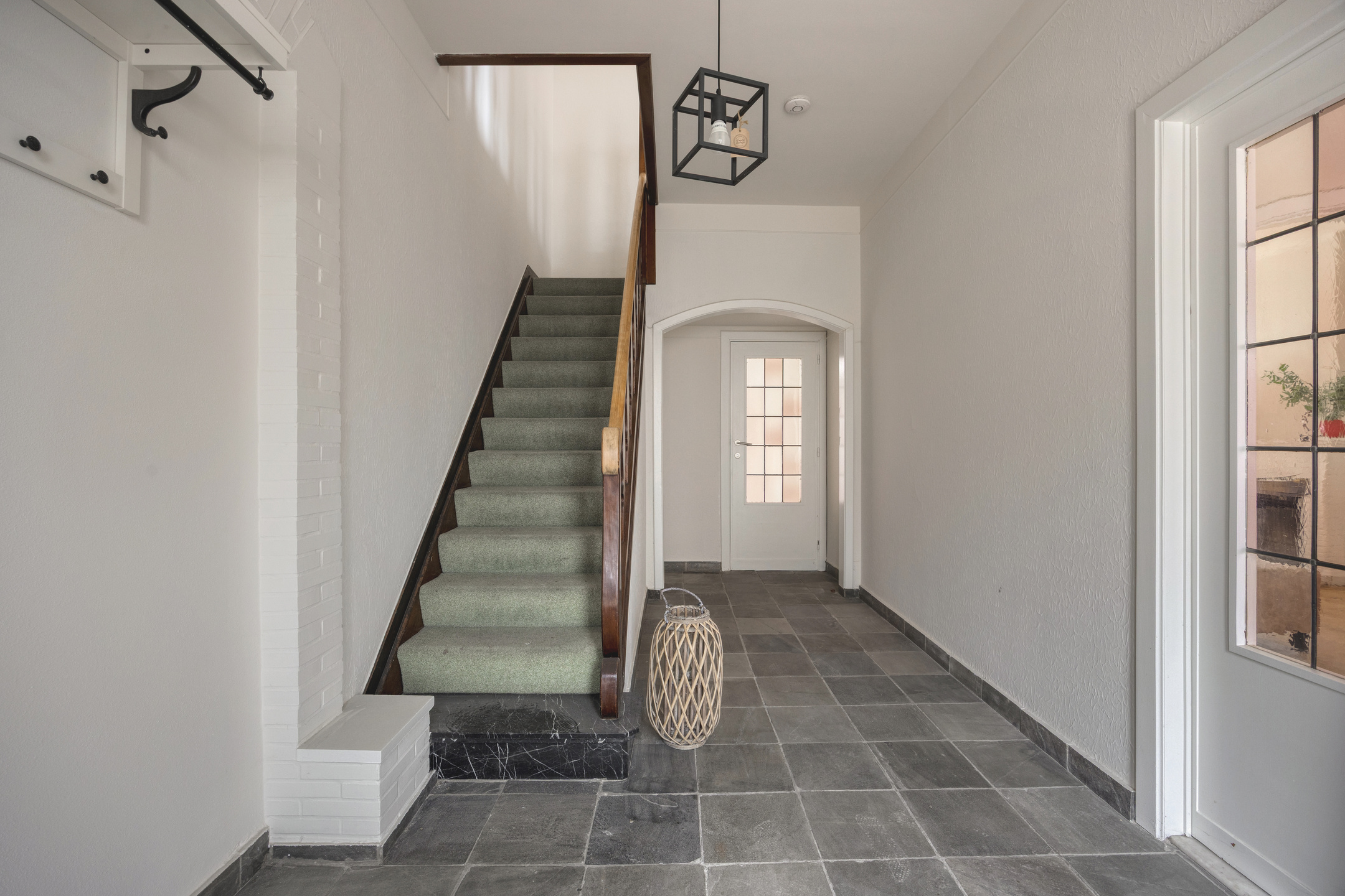 Ruime instapklare HOB met 4 slpks, tuin en garage - foto 2