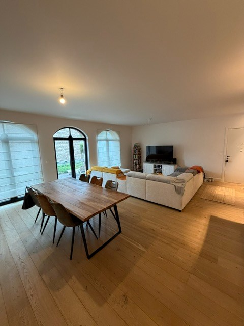 Prachtig exclusief recent BEN app met 2 slpks, terras en overdekte carport. - foto 4