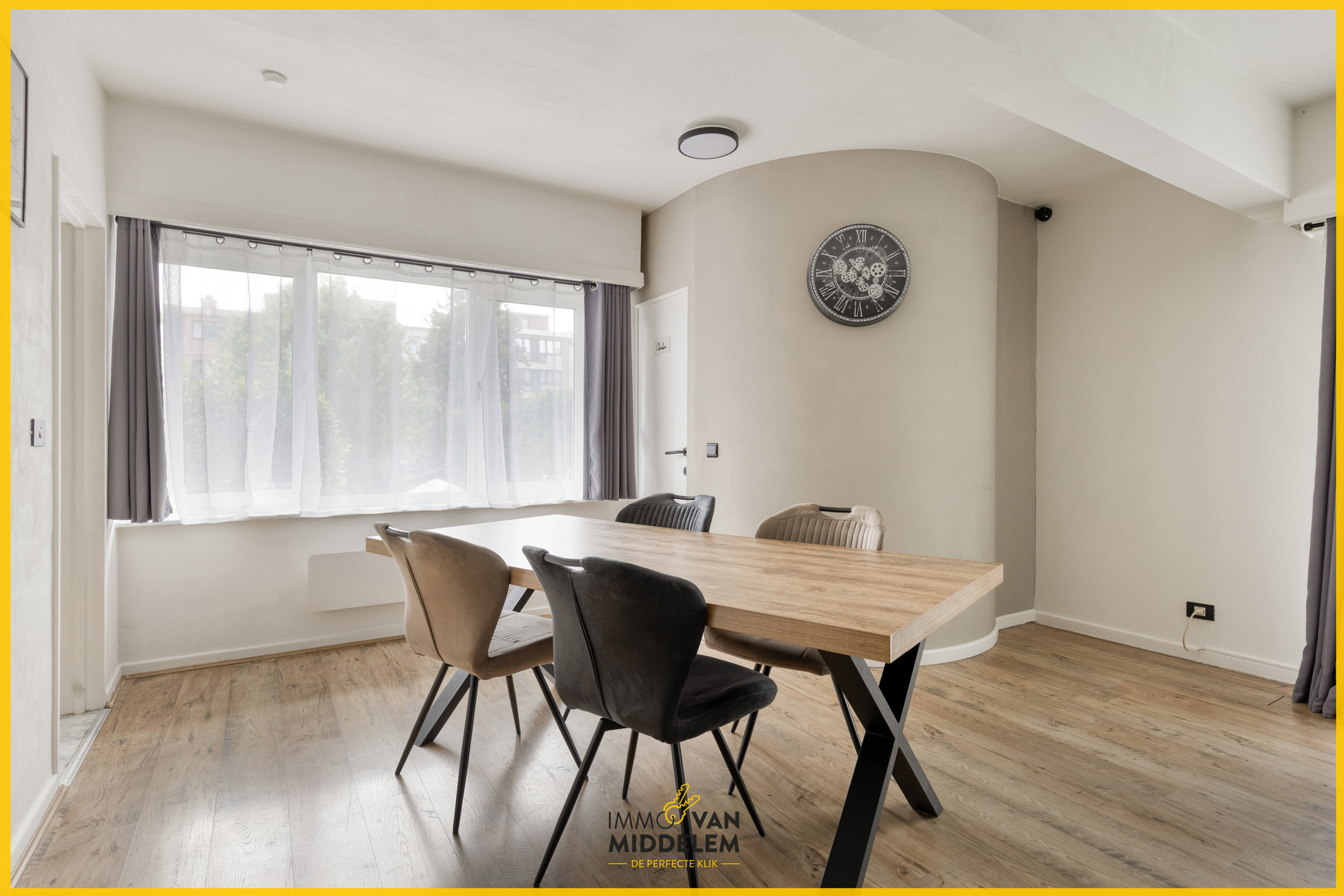 GELIJKVLOERS APPARTEMENT MET 2 KAMERS, TUIN EN GARAGE - foto 4