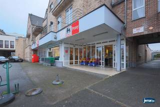 Bent u op zoek naar een unieke kans om een volledig ingerichte supermarkt over te nemen? Dan is deze voormalige Proxy Delhaize gelegen aan...