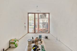 Ontdek dit nieuwbouw handelsgelijkvloers van ca. 55 m², ideaal gelegen op de levendige Belgiëlei in hartje Antwerpen. Dankzij de locatie geniet...