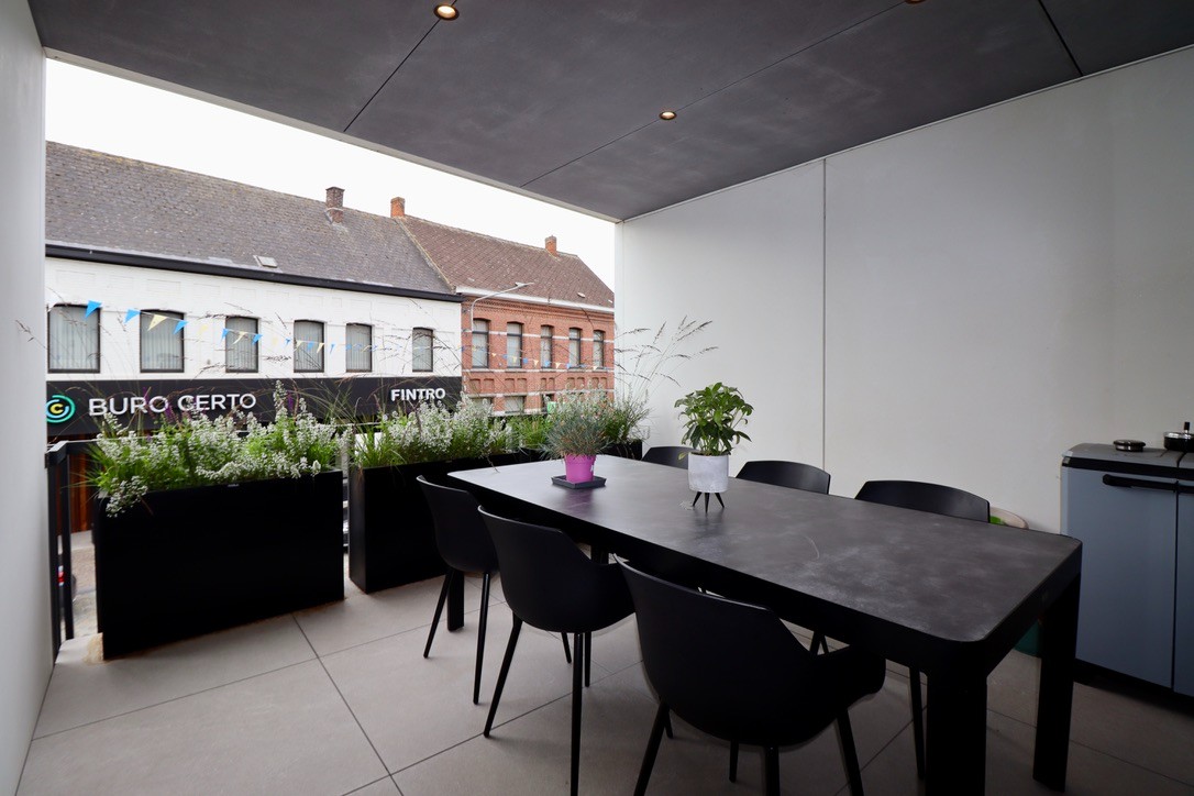 Klassevol en energiezuinig appartement in hartje Avelgem! - foto 4