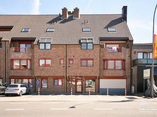 In Neeroeteren, een landelijke deelgemeente van stad Maaseik, ligt de Rotemerlaan. In de directe omgeving van het appartement liggen alle...