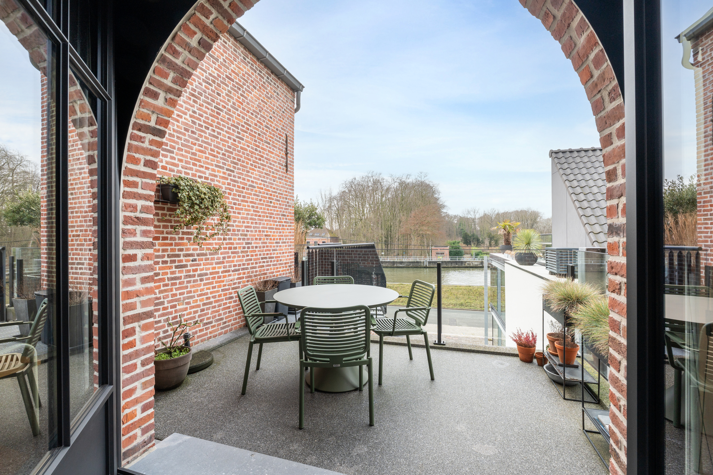 Modern appartement met waterzicht in Humbeek - foto 4