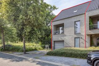 APPARTEMENT MODERNE AU REZ-DE-CHAUSSÉE AVEC TERRASSE ENSOLEILLÉE, GARAGE ET VUE SUR LA VERDURE À ZONHOVENCet appartementprêt à l'emploi situé au cœur...