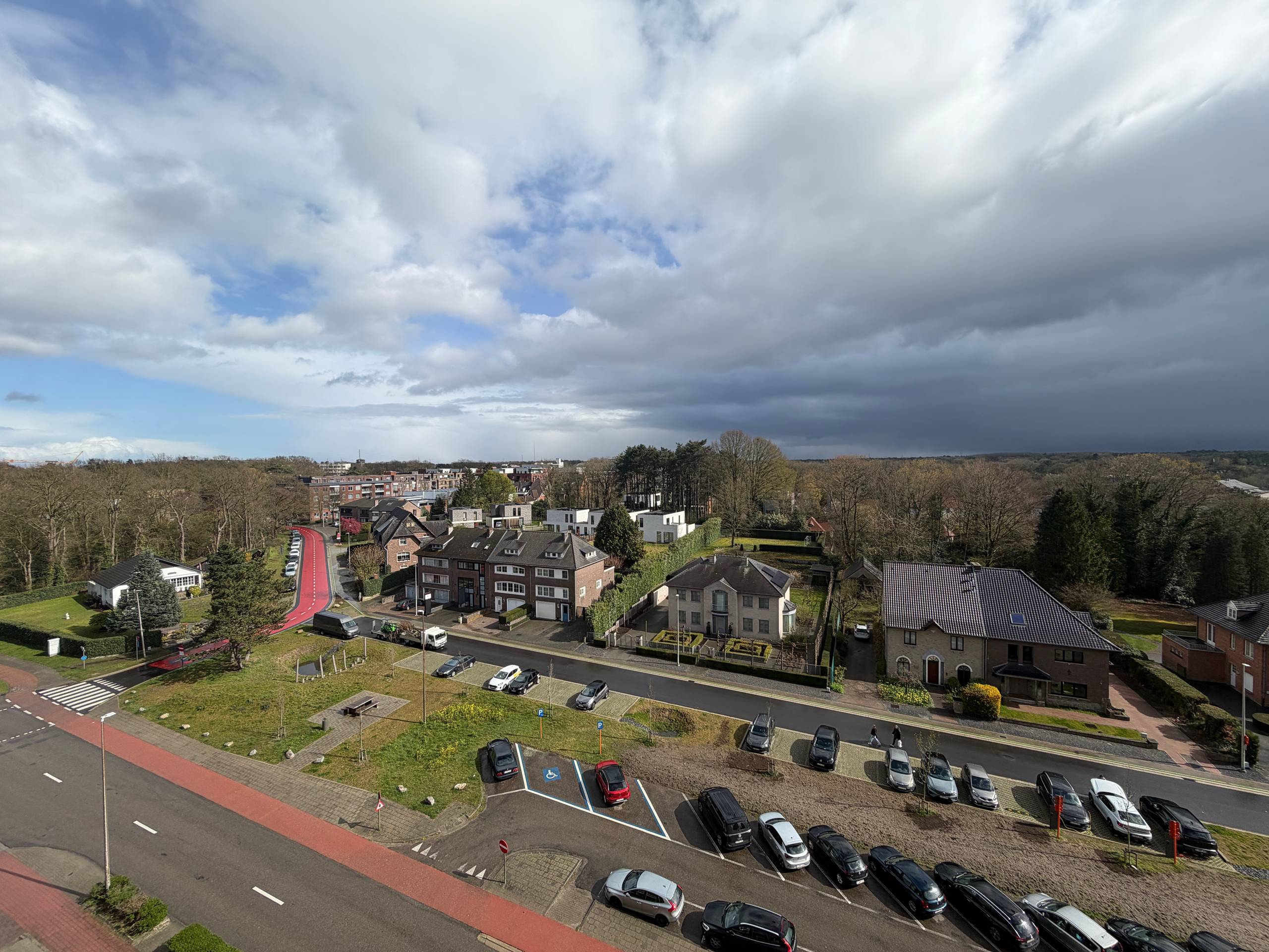 Genk, Reinpadstraat 17 bus 18 - Ruim appartement met 3 slaapkamers, autostaanplaats en kelderberging nabij Genk-centrum. - foto 3