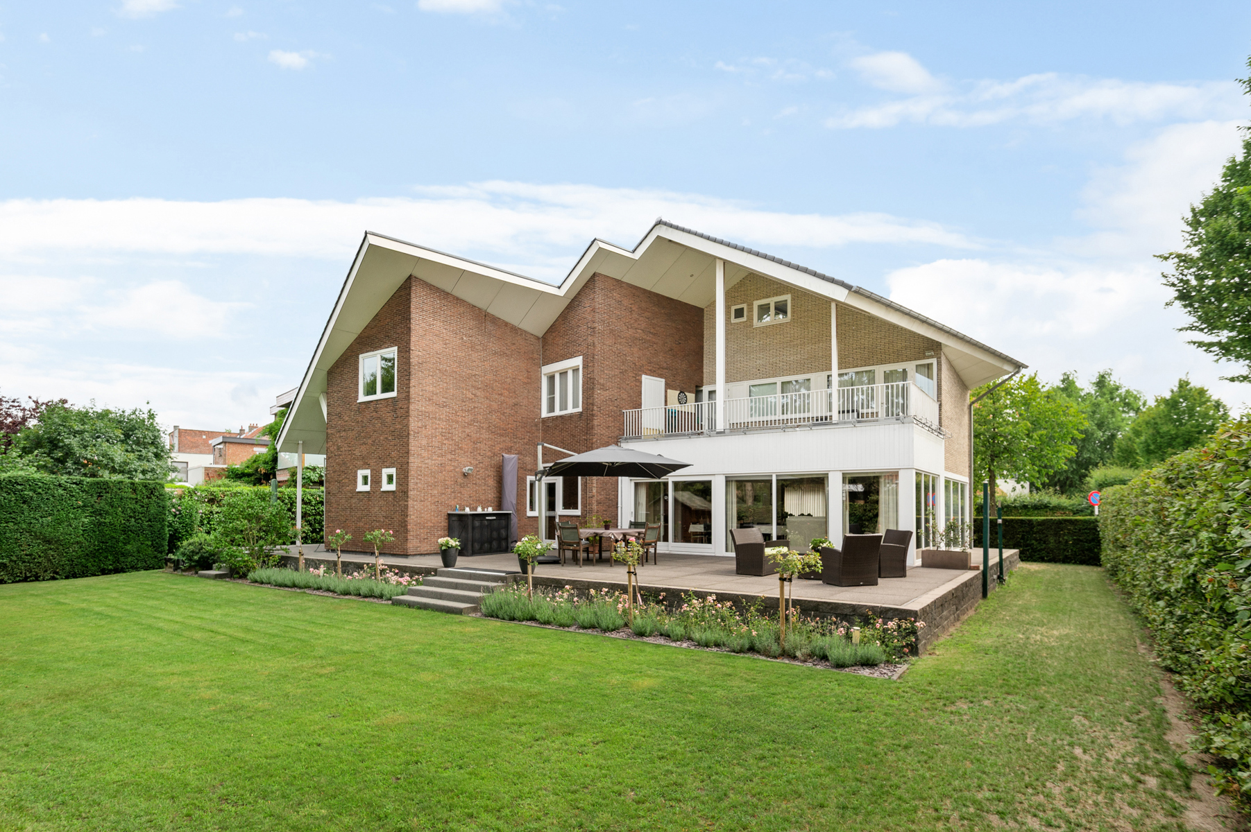 House for sale in Ekeren with 4 bedrooms - photo 1