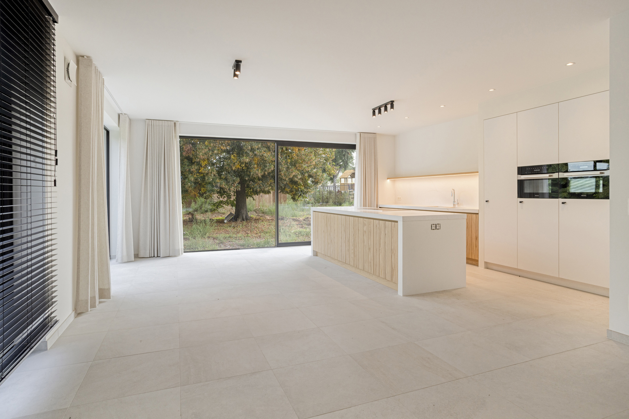 Hoogwaardige nieuwbouwwoning met tuin en staanplaats. - foto 4