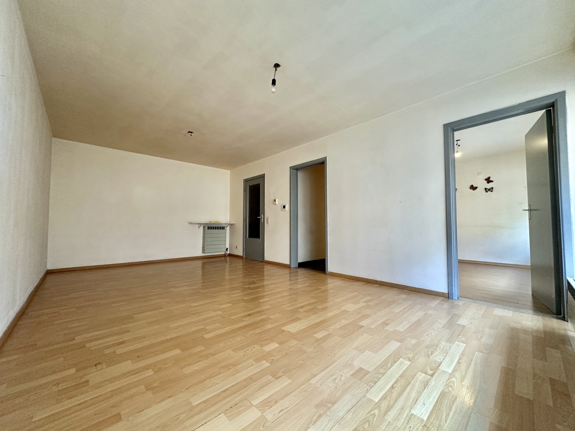 Gelijkvloers éénslaapkamerappartement met garage - foto 4