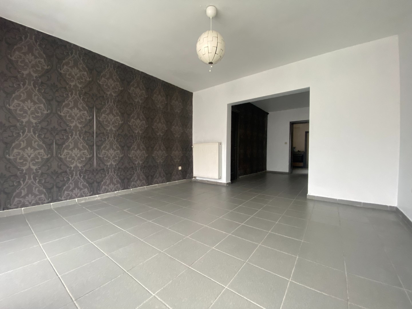 Woning met 3 slaapkamers gelegen nabij het centrum van Leopoldsburg - foto 2