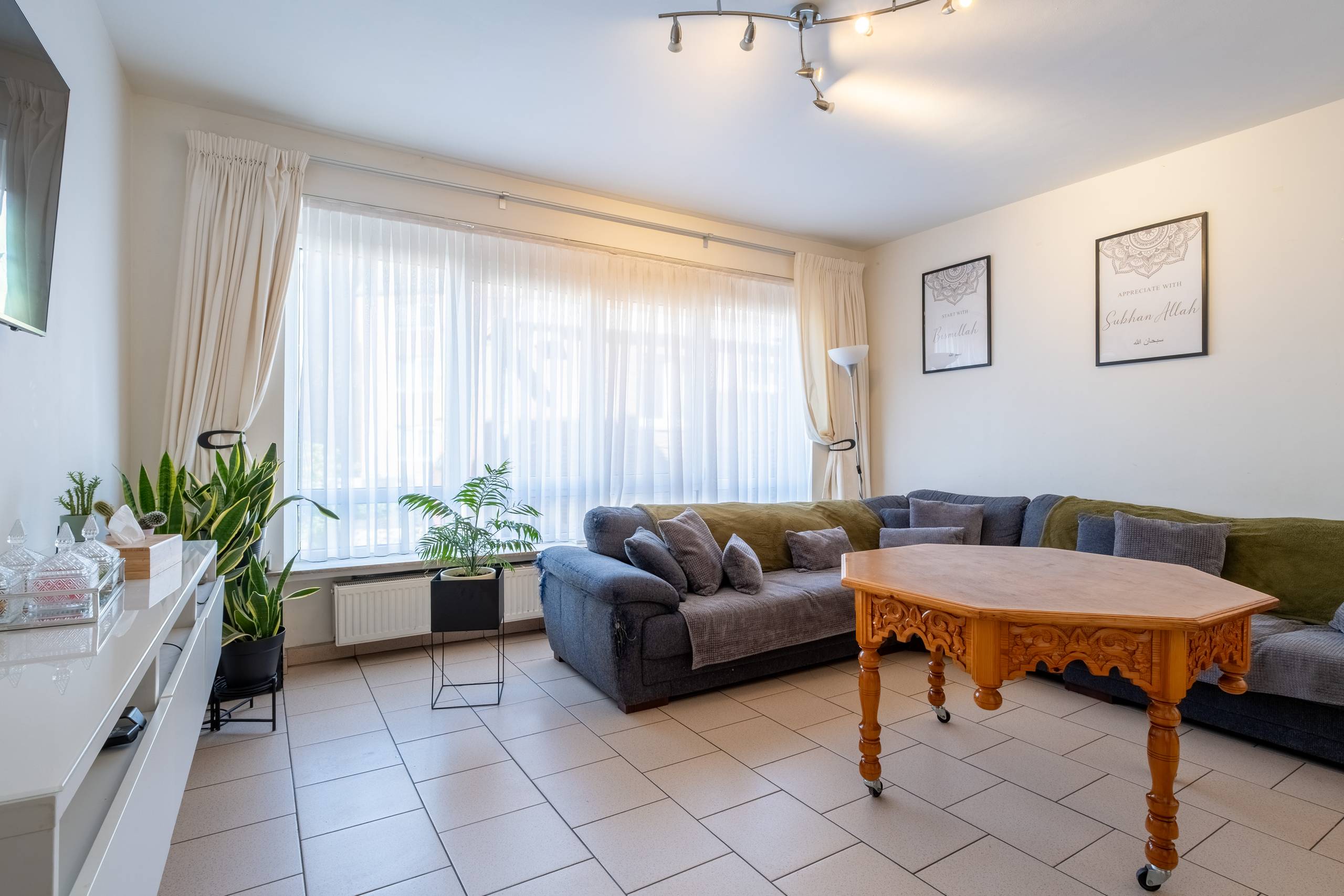 Leuke stadswoning met 4 slpkms en 2 badkamers! - foto 3