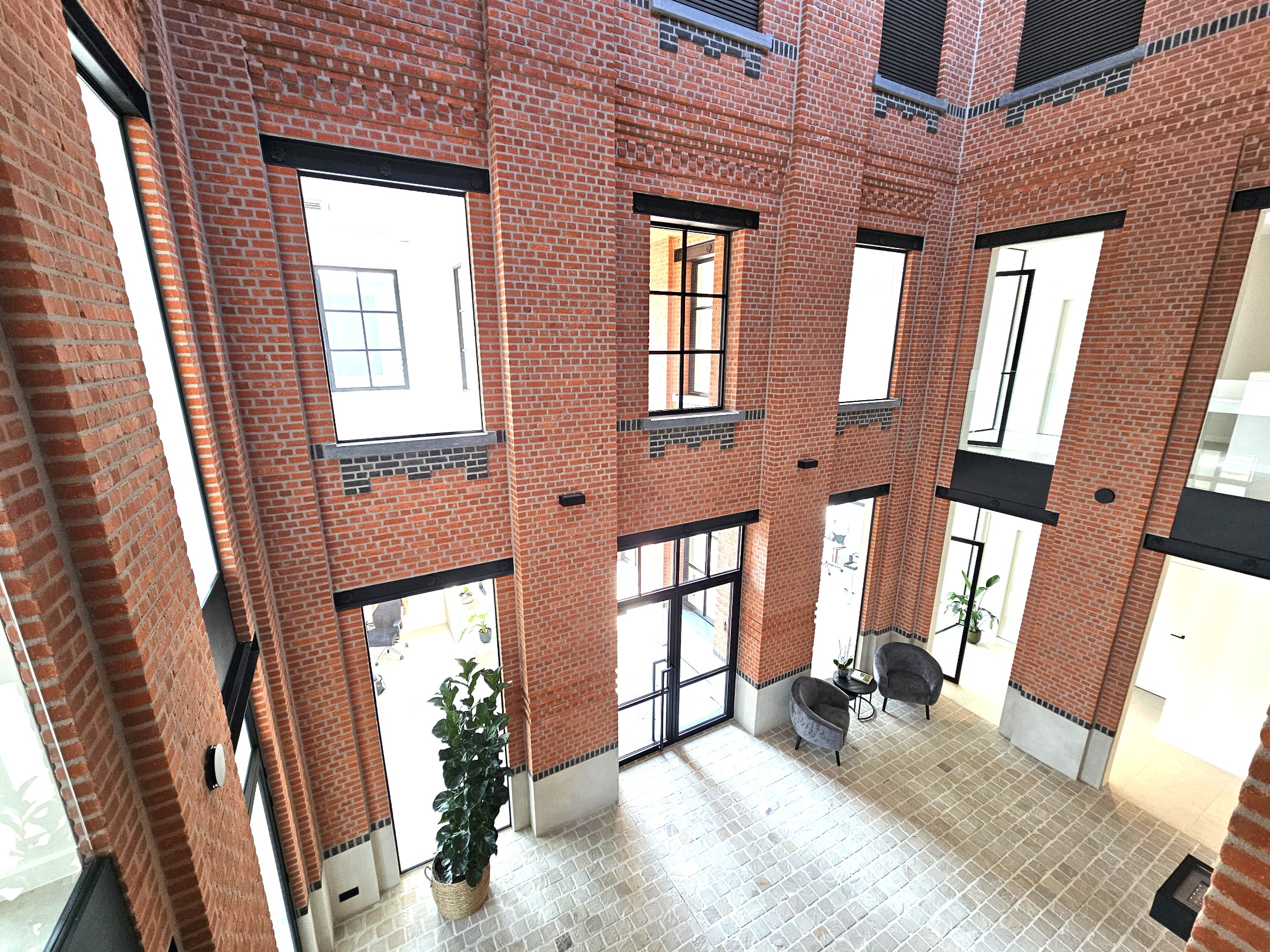 Commercial for rent in Hoogstraten - photo 4