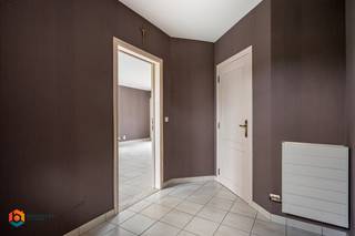 Op een toplocatie in Putte bevindt zich deze karaktervolle woning met 3 (mogelijks 4) slaapkamers, een ruime garage en berging, gelegen op...