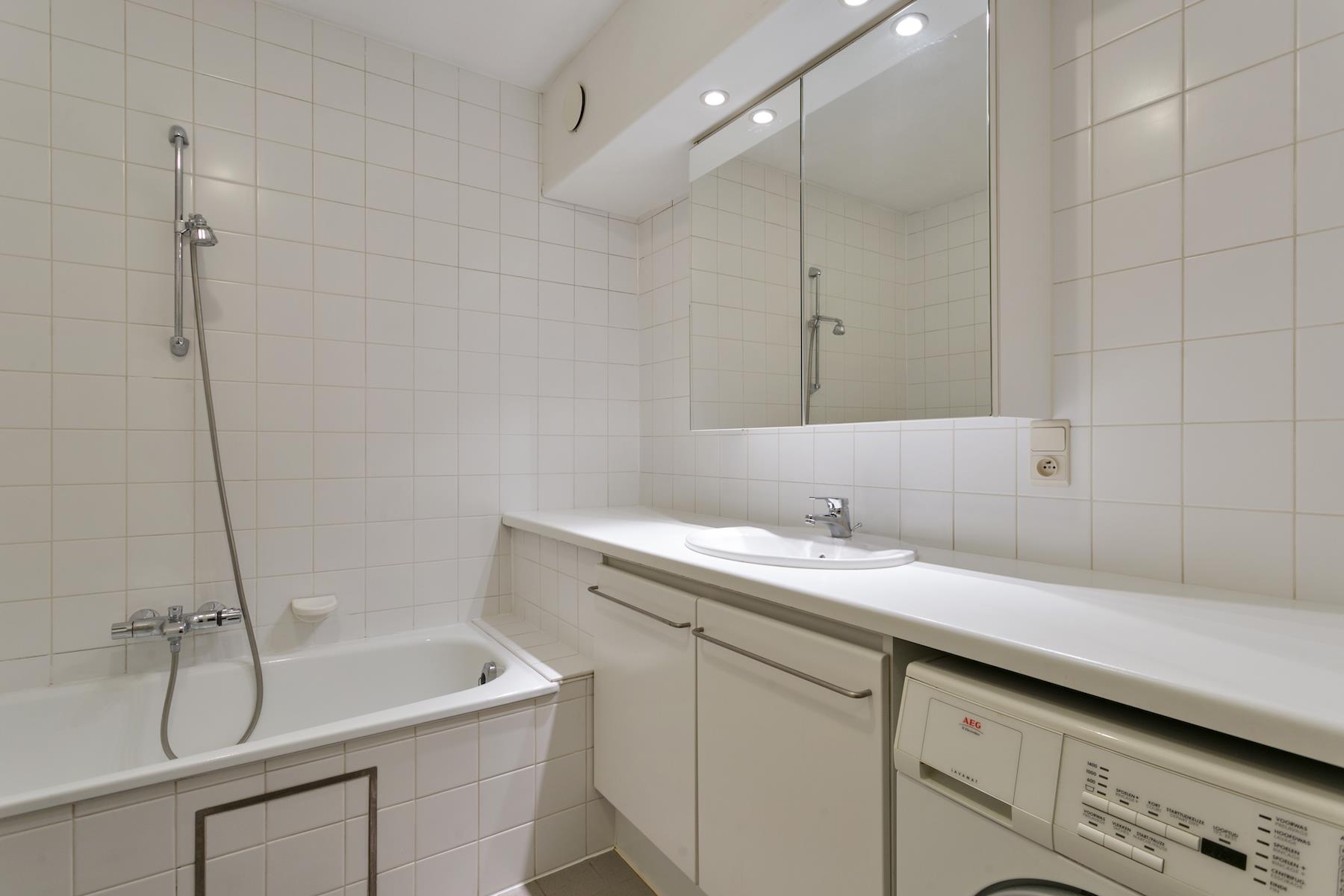 Zeer licht en aangenaam één-slaapkamerappartement - foto 5