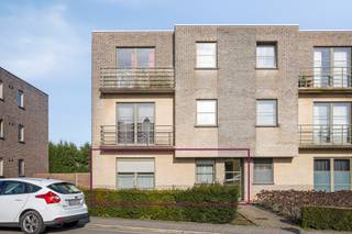 Dit gezellige gelijkvloerse appartement met 2 slaapkamers en tuin bevindt zich in de kleinschalige residentie “Groenveld” (bouwjaar 2002/2003), op...