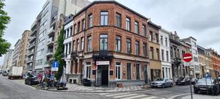 Italielei: 1 slaapkamer appartementWelgelegen op boogscheut van stadskern en nabij Eilandje en nieuw Park Spoor Noord !Nabij alle faciliteiten :...
