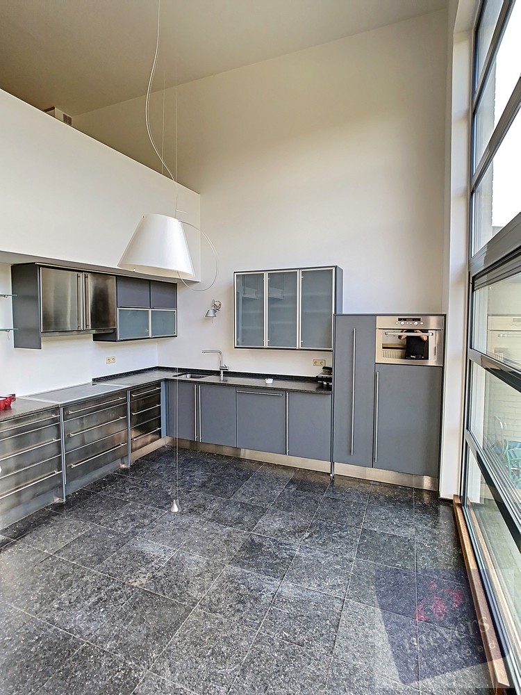 Ruime bel-etagewoning met 3 slaapkamers, tuin en garage in Hasselt - foto 5
