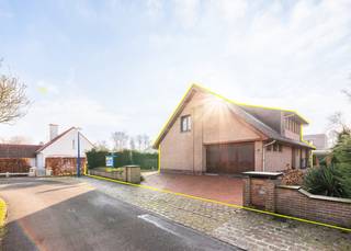 Prachtige Villa te Koop in Sint-Idesbald.Dit unieke pand is gelegen in de rustige en prestigieuze Marie-Joséstraat. Het bruisende centrum van...