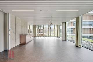 Bent u op zoek naar een unieke kantoorruimte op een toplocatie met onmiddellijke verbinding naar belangrijke snelwegen? Dan is deze kantoorruimte...