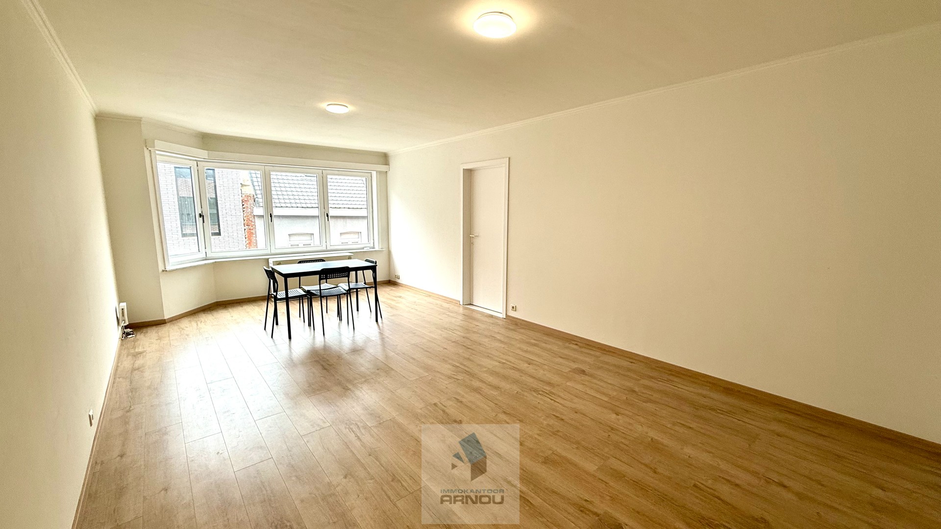 Ruim appartement met 2 slaapkamers en met garage op rustige ligging - foto 4