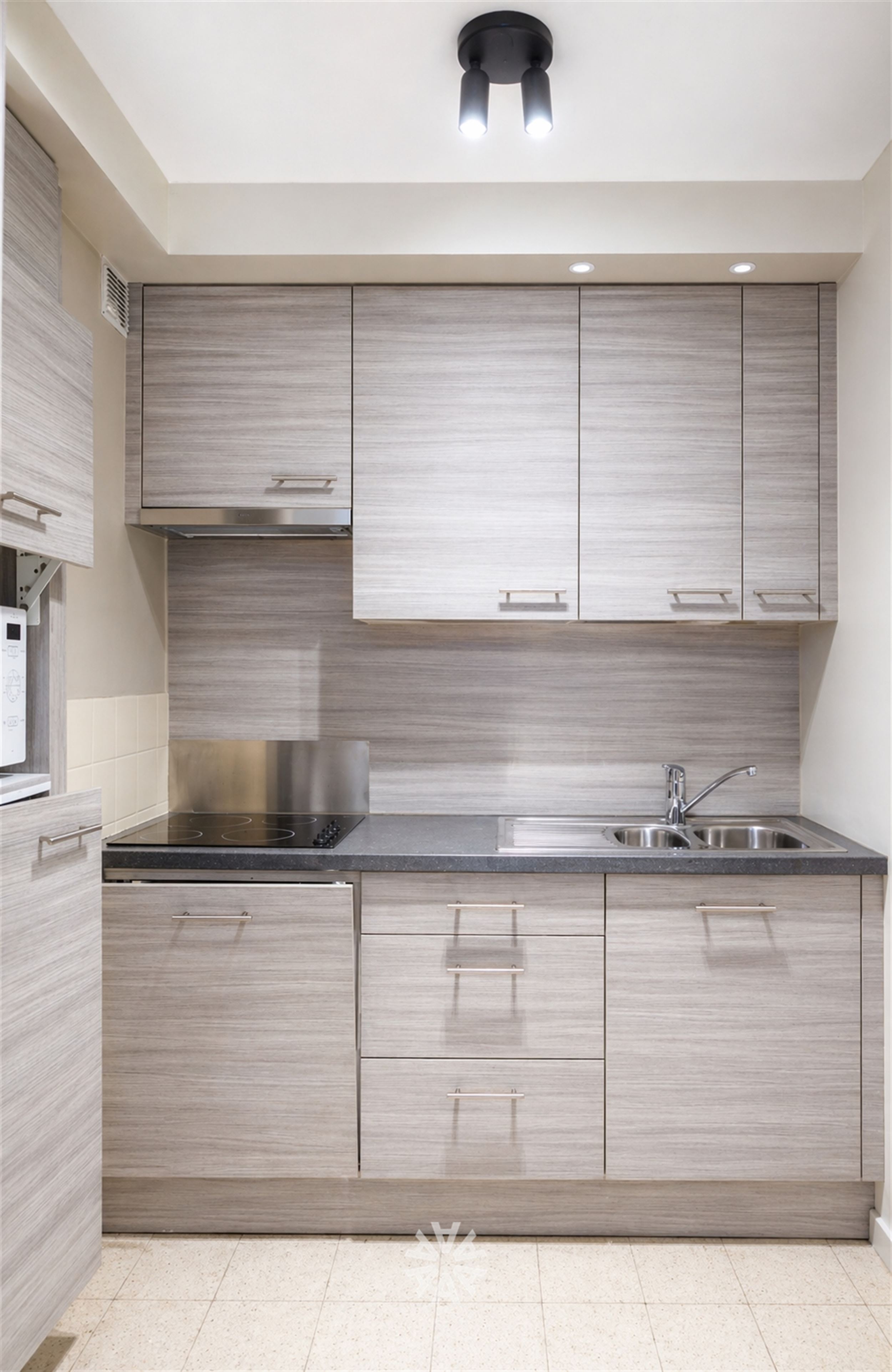 Lichtrijk appartement nabij Citadelpark te huur in Gent - foto 5