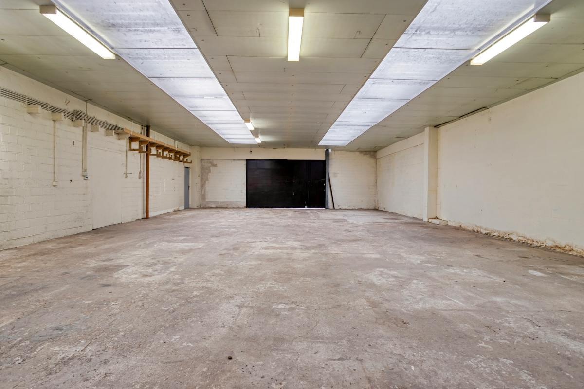 À louer : Entrepôt/Entrepôt pratique/Entrepôt de 175 m² - photo 5