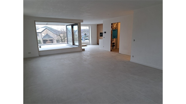 Een ruim en energiezuinig nieuwbouwappartement met terras op de eerste verdieping - foto 5