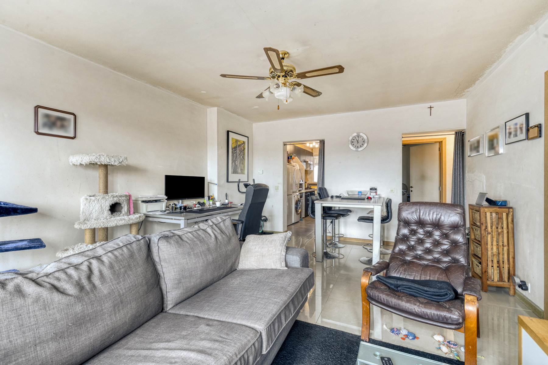 Gezellig instapklaar appartement met ondergrondse standplaats ! - foto 4