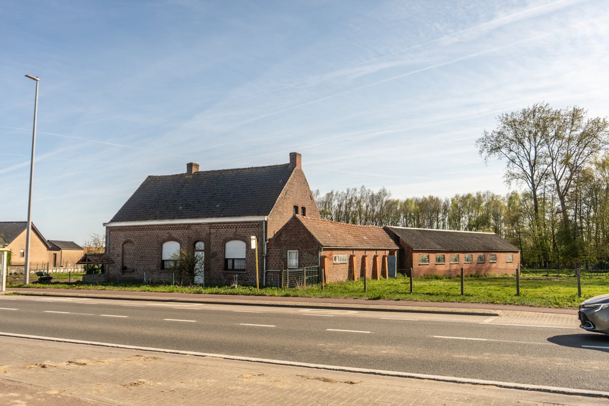Projectgrond/woning (7205 m2) met veel mogelijkheden - foto 1