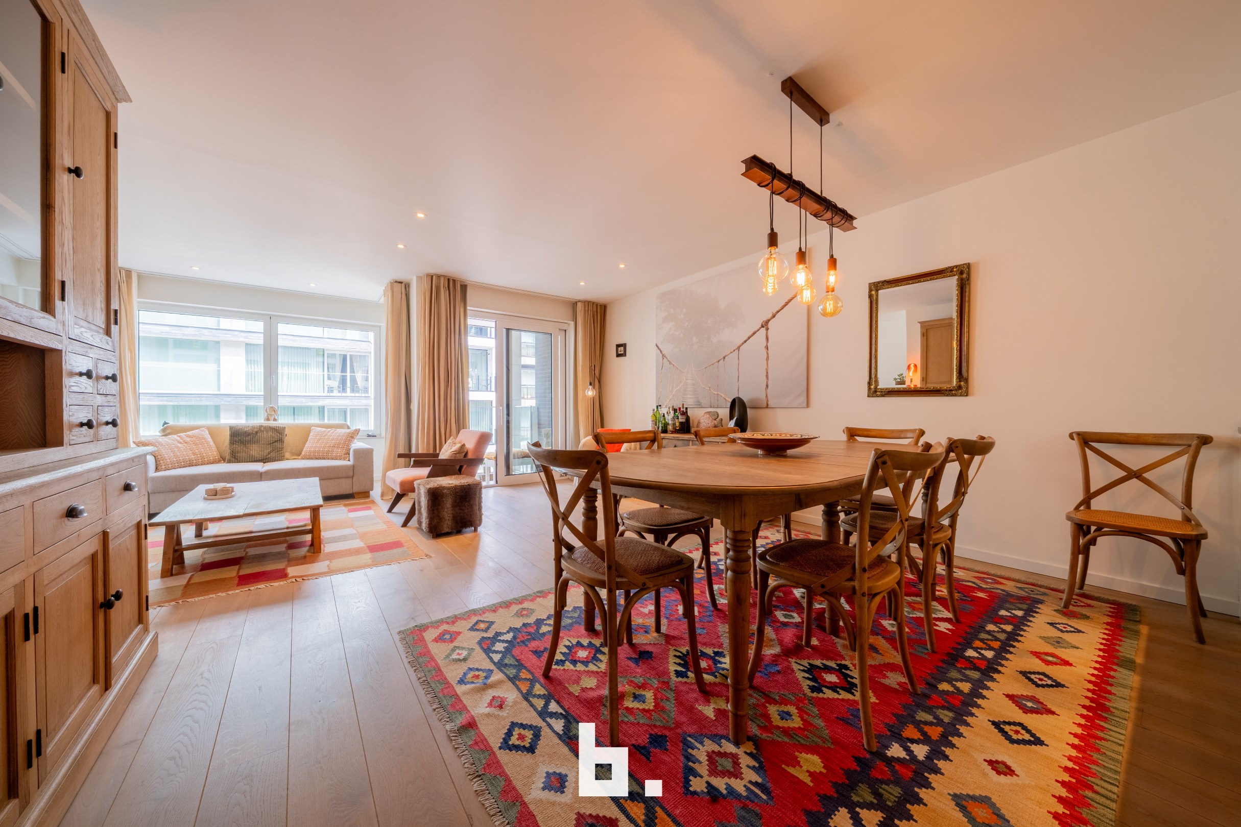 Stijlvol afgewerkt appartement bevindt zich op een uitstekende ligging - foto 1