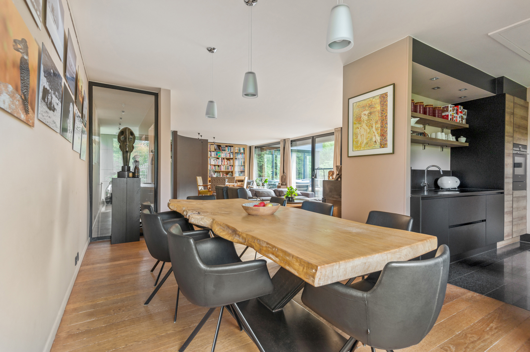 Vrijstaande villa in een residentiële omgeving. - foto 5