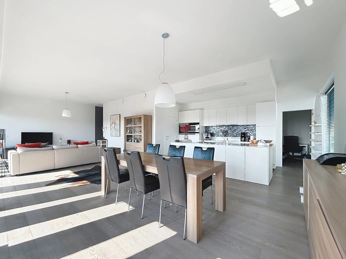 Ruim appartement met twee slaapkamers te huur in Waregem! - foto 4