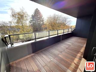 Aankoop aan 6% BTW mogelijk! Zowel voor eigen bewoning als verhuur!Topper! Prachtig ruim 3 slaapkamer appartement met een mooi zuid-gericht terras...