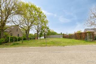 Bouwgrond voor open bebouwing op perceel van 5a 87ca in BergomDit mooie perceel voor open bebouwing is gelegen naast Berglaan 6 in Bergom (Herselt)...